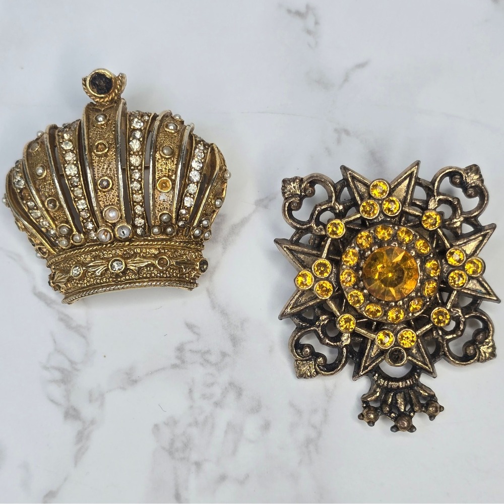 Vintage ART Crown Brooch and Amber Rhinestone Star Medallion Lot READ